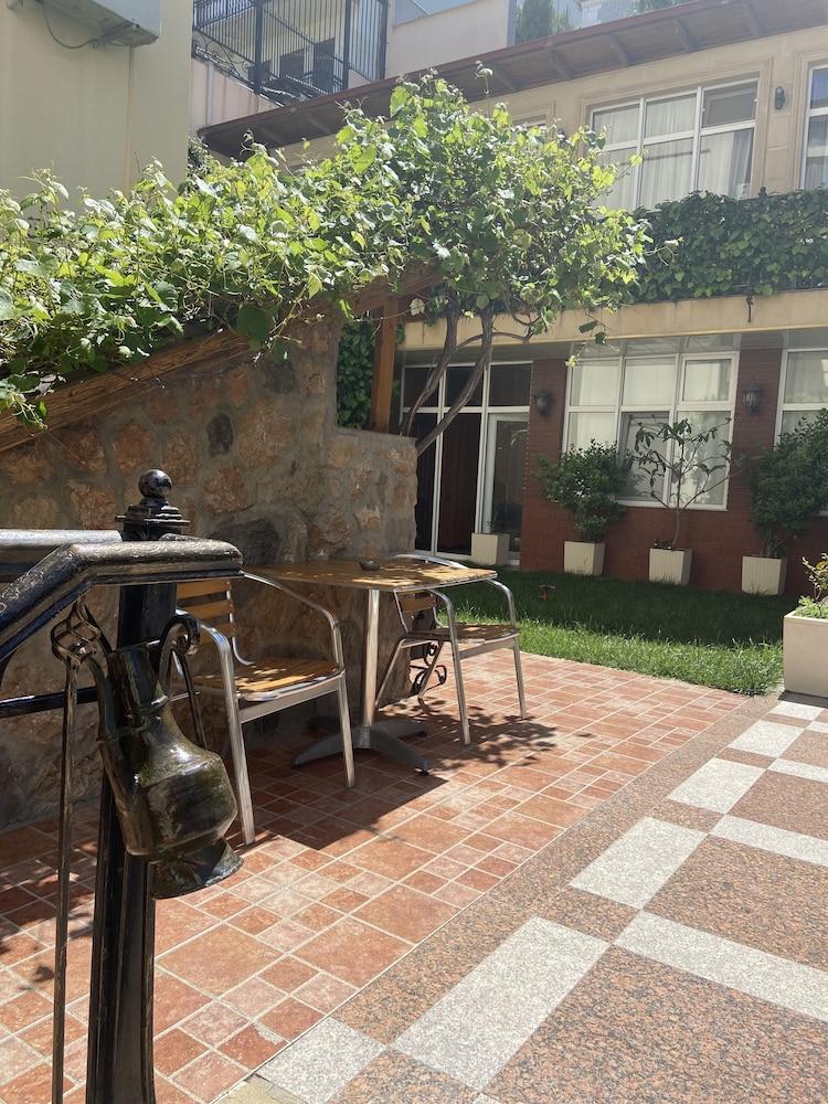 East Legend Hotel Baku Zewnętrze zdjęcie